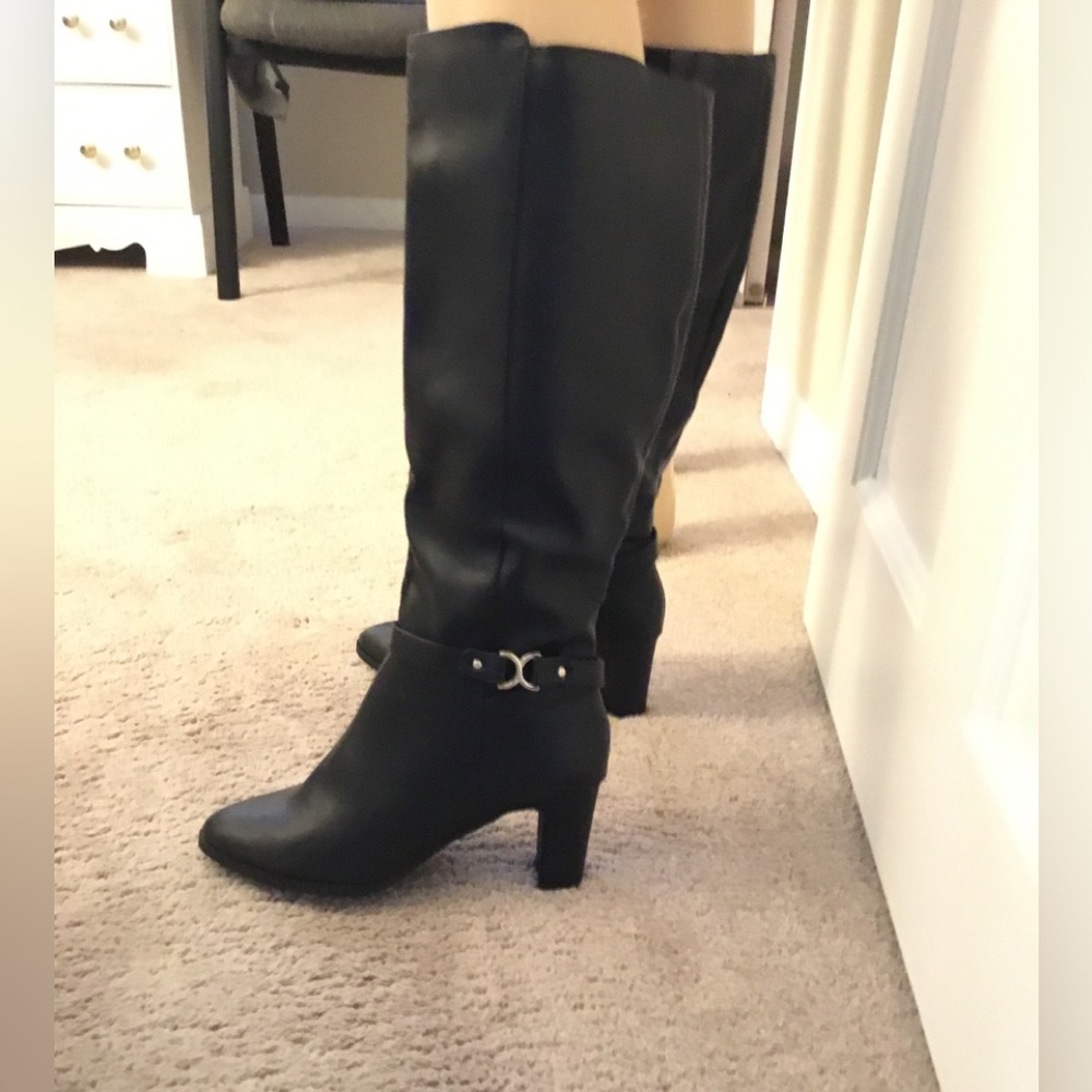 Charter Club Women’s Palmaa Almond Toe Block Heel Boots NWOT
